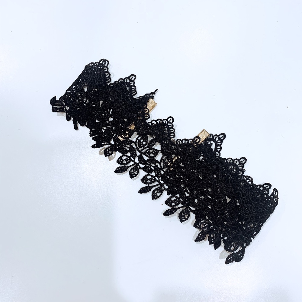 Lace chokers - Picture 2 of 2